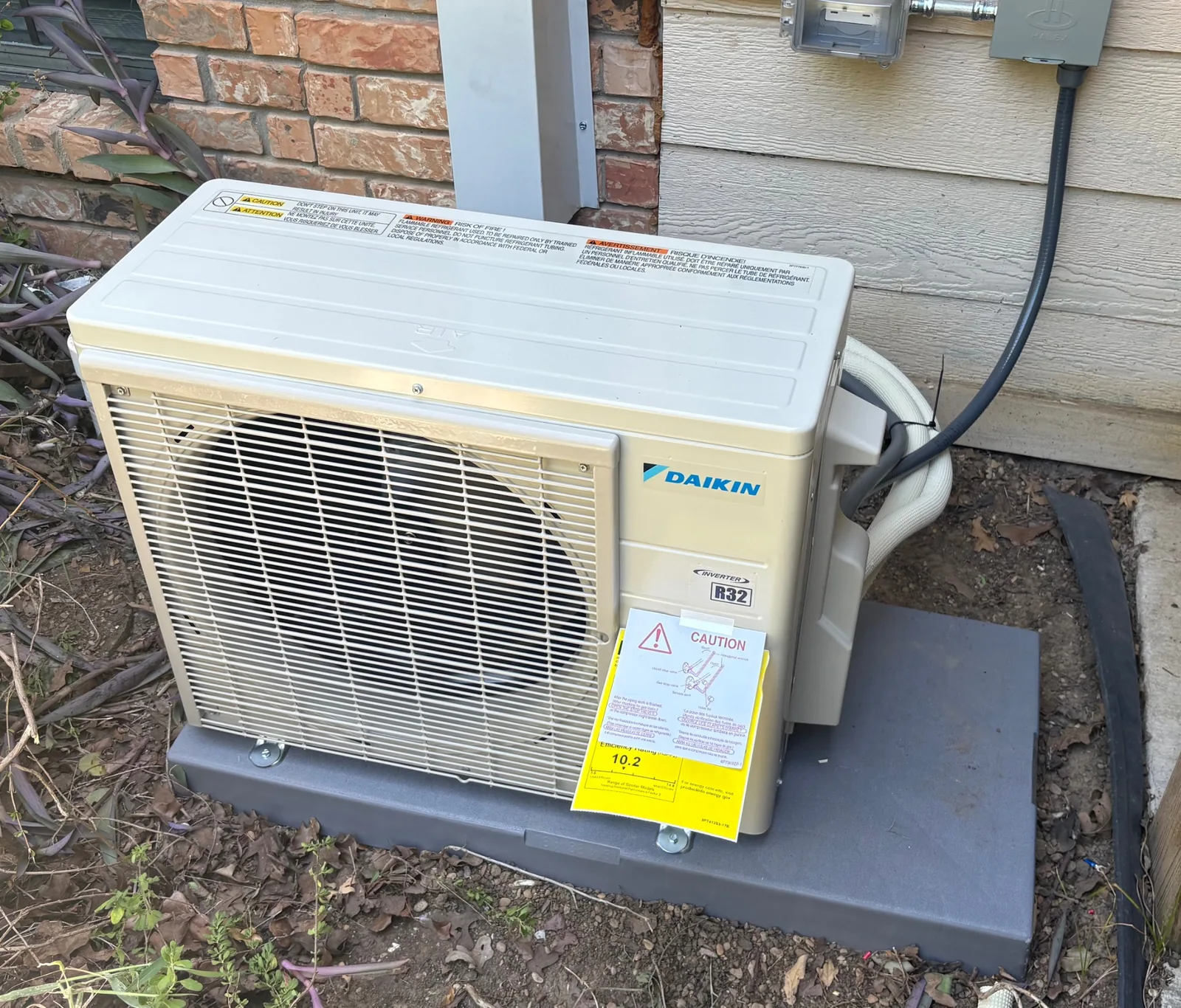 Daikin mini split condenser installation for a residential home in Caddo Mills, TX